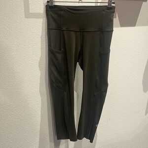 Lululemon Running Leggings with pockets 23”